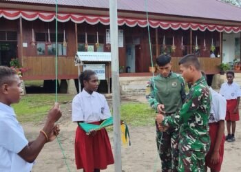 Songsong Hardiknas, Satgas TMMD Kodim 1710-Mimika Dampingi Latihan Siswa SD Naena Keakwa