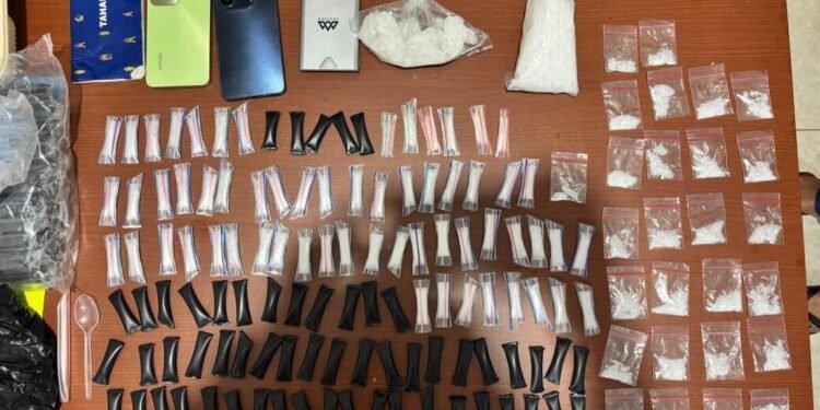 Polres Mimika Sapu Bersih Narkoba, Tangkap Dua Pengedar dengan BB 180 Paket Sabu
