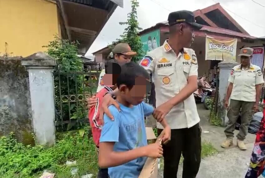 Satpol PP Mimika Amankan Anak Kardus, Terungkap Hasil Mengemis Disetor ke Oknum