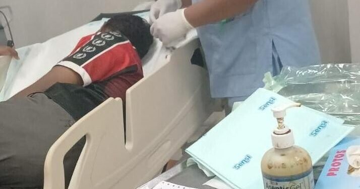 Seorang Pria Dikeroyok dan Ditikam Hingga Masuk Rumah Sakit Gegara Sering Pukul Adik Pelaku