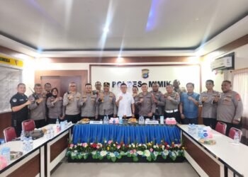 Anggota DPR RI Soedeson Tandra Kunker ke Polres Mimika