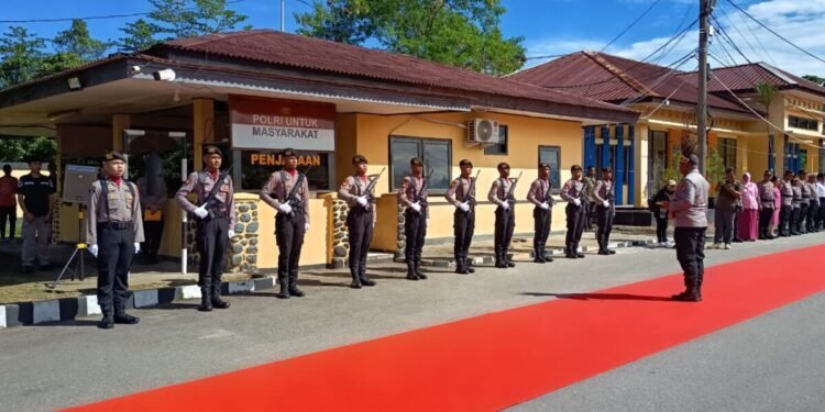 Kapolda Papua Tengah Bersama PJU Lakukan Kunker di Polres Mimika, Beri Support Anggota