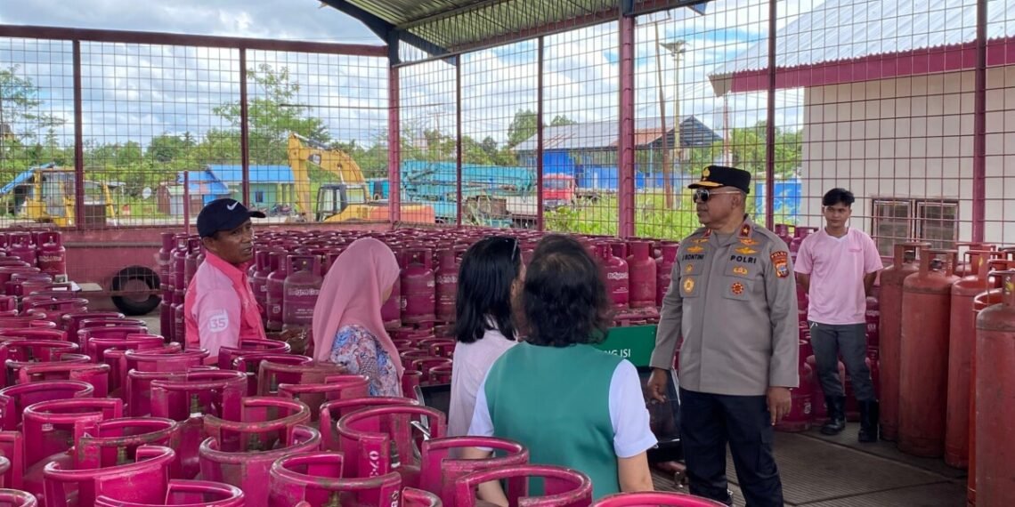 Kapolda Papua Tengah Pastikan Ketersediaan Elpiji Di Mimika, Tepis Isu Kelangkaan