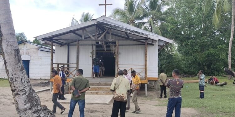 Satgas TMMD Mulai Peninjauan dan Pengukuran Gereja Santo Klemens di Kampung Keakwa
