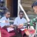 Tingkatkan Semangat Belajar, Satgas TMMD Bagikan Alat Tulis kepada Anak-Anak di Keakwa