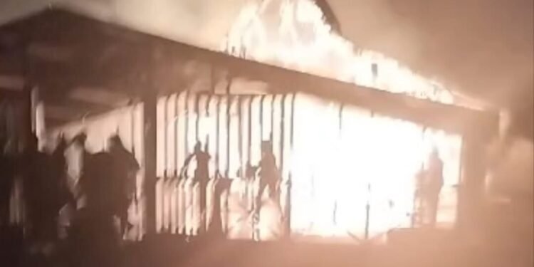 Lupa Matikan Lilin, Gereja Katolik Santo Fransiskus Xaverius Pomako Terbakar Habis Rata dengan Tanah