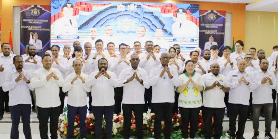 Bupati Johannes Rettob Dorong Kadin Mimika Jadi Motor Penggerak UMKM dan Pusat Pertumbuhan Ekonomi