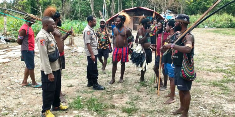 Korban Tewas Bertambah Jadi 17 Orang, Konflik Antar Kubu di Kwamki Narama Belum Usai