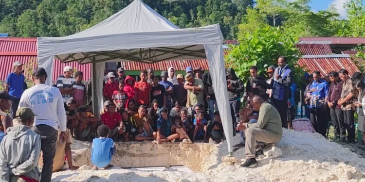 Lima Korban MD Ledakan Bom Perang Dunia II di Biak Dimakamkan dalam 1 Liang