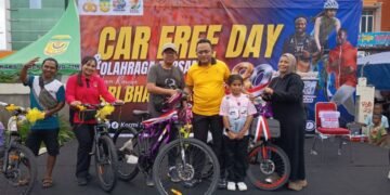 Polres Mimika Semarakkan HUT Bhayangkara ke-80, Ribuan Warga Padati CFD Untuk Olahraga Bersama dan Dapat Door Prize