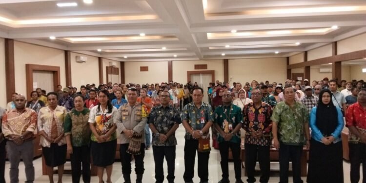 Distrik Mimika Baru Gelar Sosialisasi Peraturan Perundang-undangan bagi Para Ketua RT