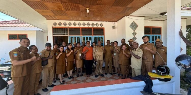 Distrik Kuala Kencana Dorong Penguatan Peran Keluarga untuk Tingkatkan Kualitas SDM
