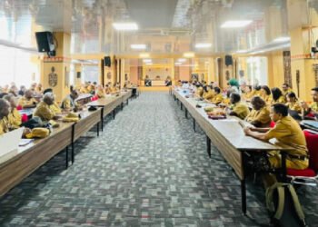 Gelar Rapat Monev, Bupati Mimika Minta OPD Percepat Realisasi Program