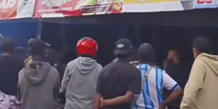 Diduga Penadah Curanmor Diamankan Polisi Usai Warga Datangi Bengkel di Jalan Ahmad Yani Timika