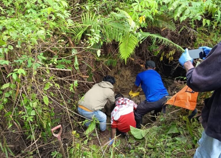 Dilaporkan Hilang dan Fotonya Viral, Tukang Ojek Ditemukan Meninggal Dunia di Hutan Sekitar Kali Kumkum Mimika