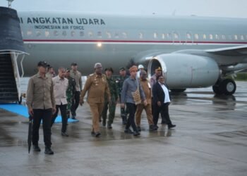 Wapres Gibran Tiba di Timika, Disambut Kepala Daerah dan Forkopimda