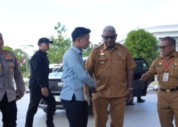 Wapres Gibran ke Sentra Pemerintahan Mimika Meninjau Mimika Command Center, Dorong Integrasi Data Aduan