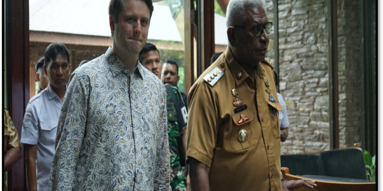 Bupati Mimika Johannes Rettob Menerimta Kunjungan Deputi Kepala Perwakilan Kedutaan Besar Belgia, Bahas Peluang Kerja Sama