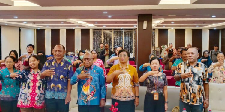 Wabup Mimika Minta Kepala Kampung Perkuat Program Pencegahan AIDS, TBC, dan Malaria