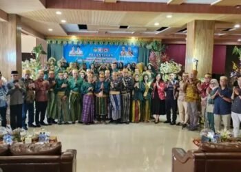 Pengurus KKW Mimika Periode 2026-2031 Resmi Dilantik, Muhammad Tahir Ajak Warga Wajo Perkuat Persatuan
