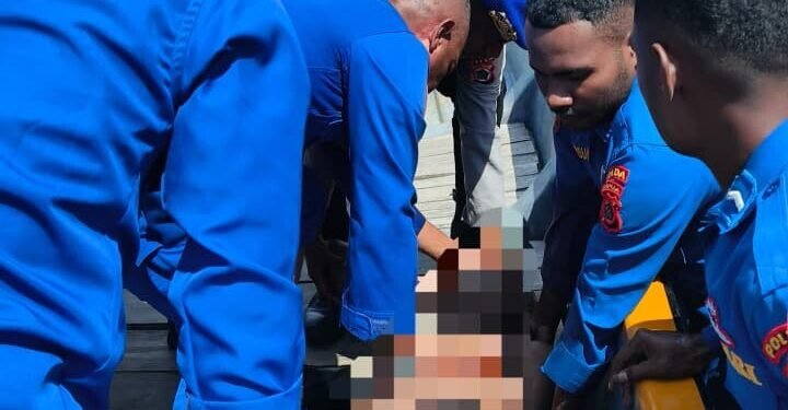 Ditpolairud Polda Papua Gerak Cepat Evakuasi Korban Tenggelam di Pantai Dok 2 Jayapura