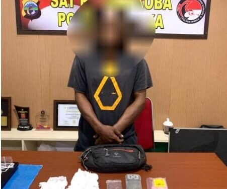 Diduga Edarkan Sabu ke Area Pendulangan, Pria 59 Tahun Ditangkap Polisi di Timika