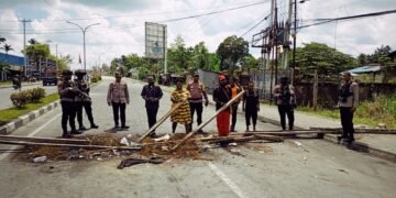 Lemasa Ambil Alih Persoalan Sengketa Tanah, Palang Jalan Cenderawasih SP II Dibuka