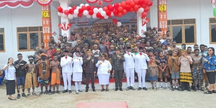 Parade Foto Rangkaian Kegiatan Peringatan HUT ke-81 RI di Distrik Mimika Timur Jauh
