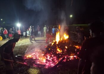 Makan Bersama dalam Tradisi Barapen Bakar Batu, Wujud Syukur dan Pemersatu Masyarakat di Mimika Timur Jauh