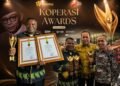 Bupati Johannes Rettob dan Kadiskop UMKM Samuel Yogi Raih Penghargaan Koperasi Awards 2026
