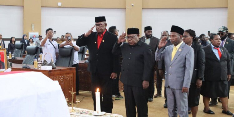Karel Gwijangge Wafat DPRK Mimika Kenang Lebih dari 20 Tahun Pengabdian