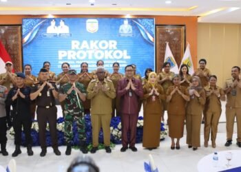 Bupati Mimika Tekankan Profesionalisme Protokol: Komunikasi Jadi Kunci Pelayanan Pemerintah