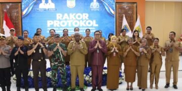 Bupati Mimika Tekankan Profesionalisme Protokol: Komunikasi Jadi Kunci Pelayanan Pemerintah