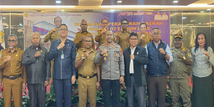 Dukcapil Mimika Sosialisasikan Perda Administrasi Kependudukan