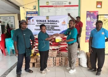 Dinsos Mimika Salurkan 480 Paket Bantuan Pangan Otsus untuk Warga Distrik Wania