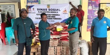 Dinsos Mimika Salurkan 480 Paket Bantuan Pangan Otsus untuk Warga Distrik Wania