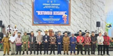 Wabup Mimika Dampingi Wabup Geley, Hadiri Peresmian Graha Sinode GKII Wilayah II Papua Tengah di Mayon