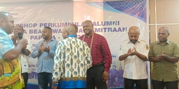 Alumni Beasiswa YPMAK Didorong Ciptakan Lapangan Kerja, Bukan Sekadar Mencari Kerja