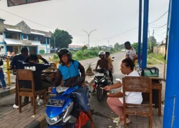 Disperindag Mimika Klarifikasi Video Viral, Pengunjung Pasar Sentral Wajib Bayar Retribusi Setiap Masuk